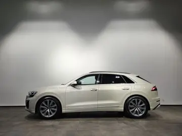 AUDI Q8 55 E-TFSI Quattro_HD_MatriX_HUD_B&O