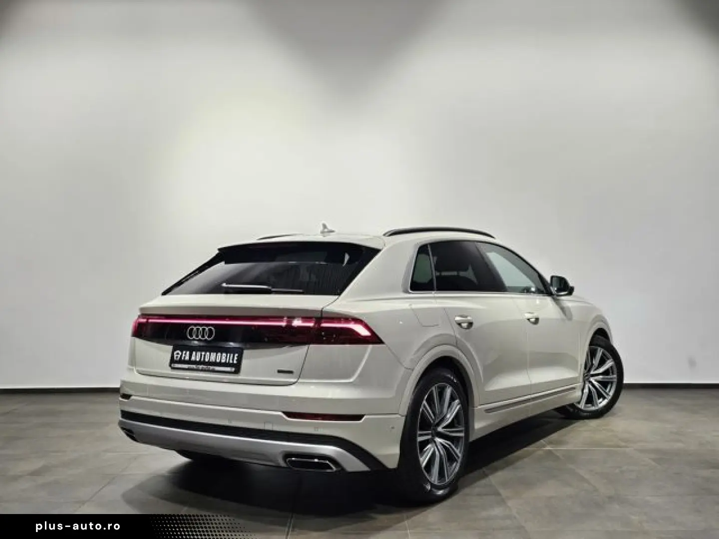AUDI Q8 55 E-TFSI Quattro_HD_MatriX_HUD_B&O