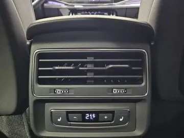 AUDI Q8 55 E-TFSI Quattro_HD_MatriX_HUD_B&O