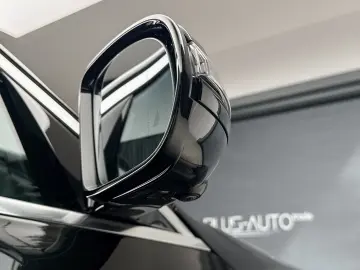 Mercedes-Benz E 220d