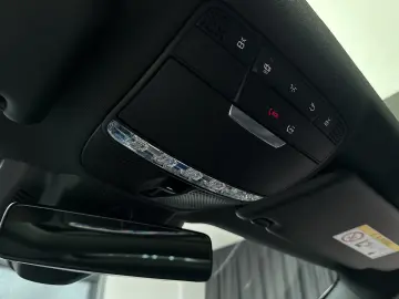 Mercedes-Benz E 220d