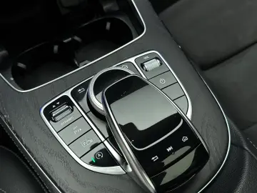 Mercedes-Benz E 220d