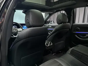 Mercedes-Benz E 220d