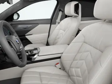 BMW 740 xDrive M Sport Pro  - MY2027 - LIVRARE RAPIDA!