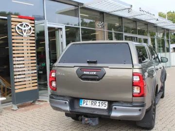 Toyota Hilux Invincible_Double_Cab_4x4