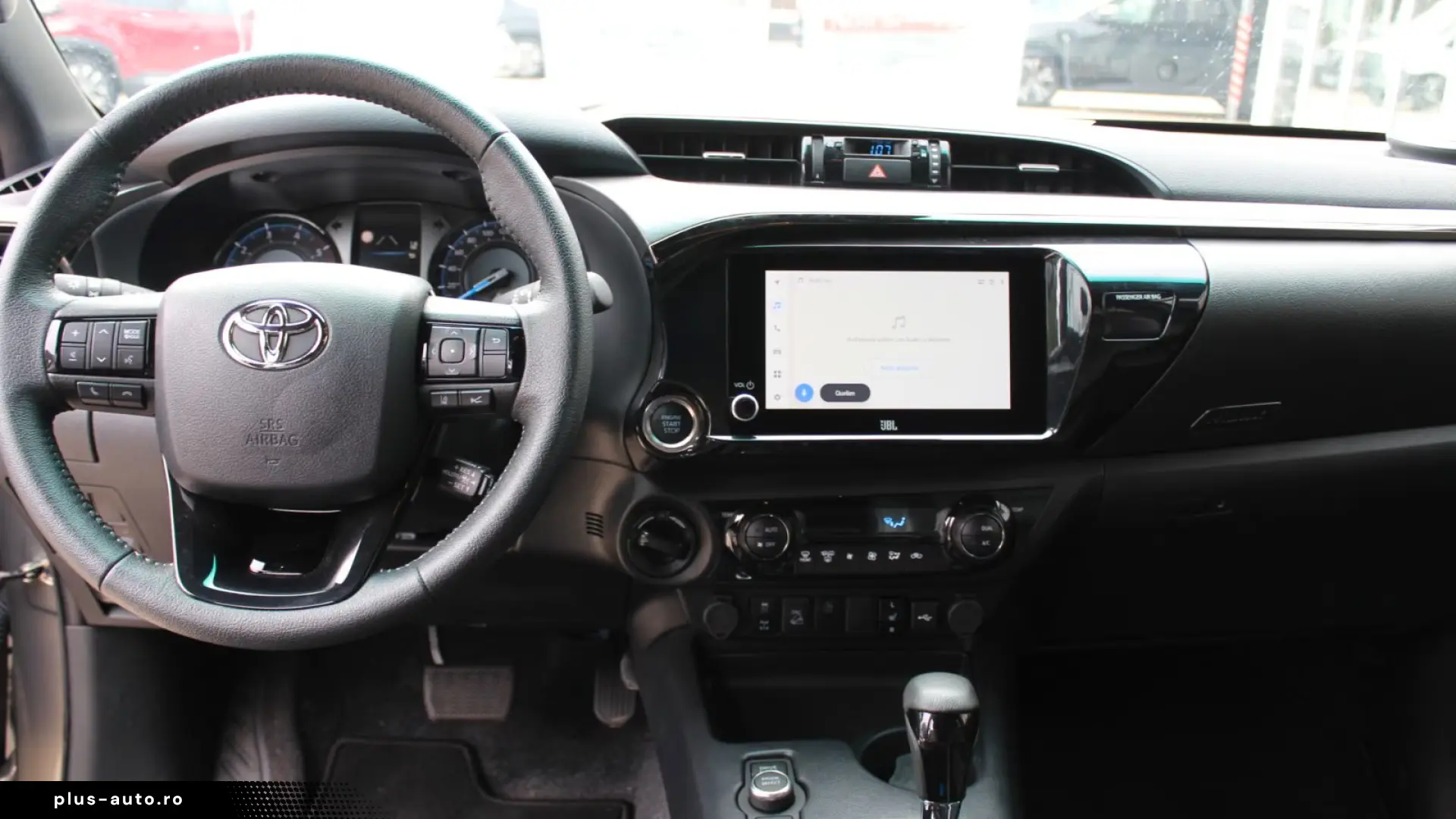 Toyota Hilux Invincible_Double_Cab_4x4