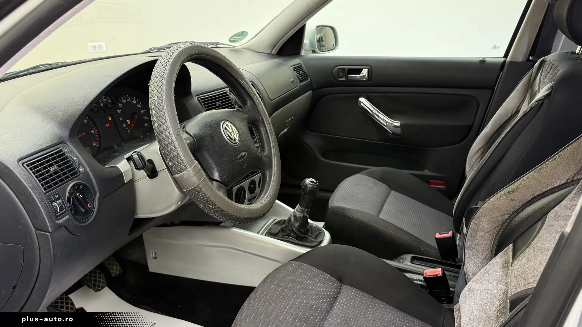 Volkswagen   Golf 4   1.4 Benzina   75CP   An 2002   Euro 4