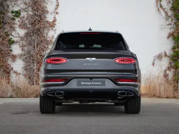 Bentley Bentayga EWB Artenara V8 4.0 550hp