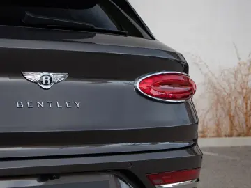 Bentley Bentayga EWB Artenara V8 4.0 550hp