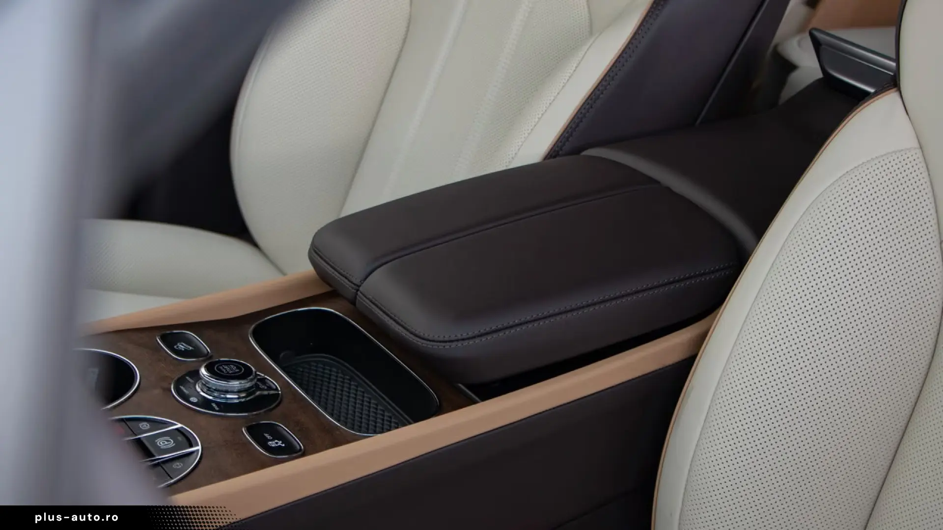 Bentley Bentayga EWB Artenara V8 4.0 550hp