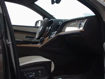 Bentley Bentayga EWB Artenara V8 4.0 550hp
