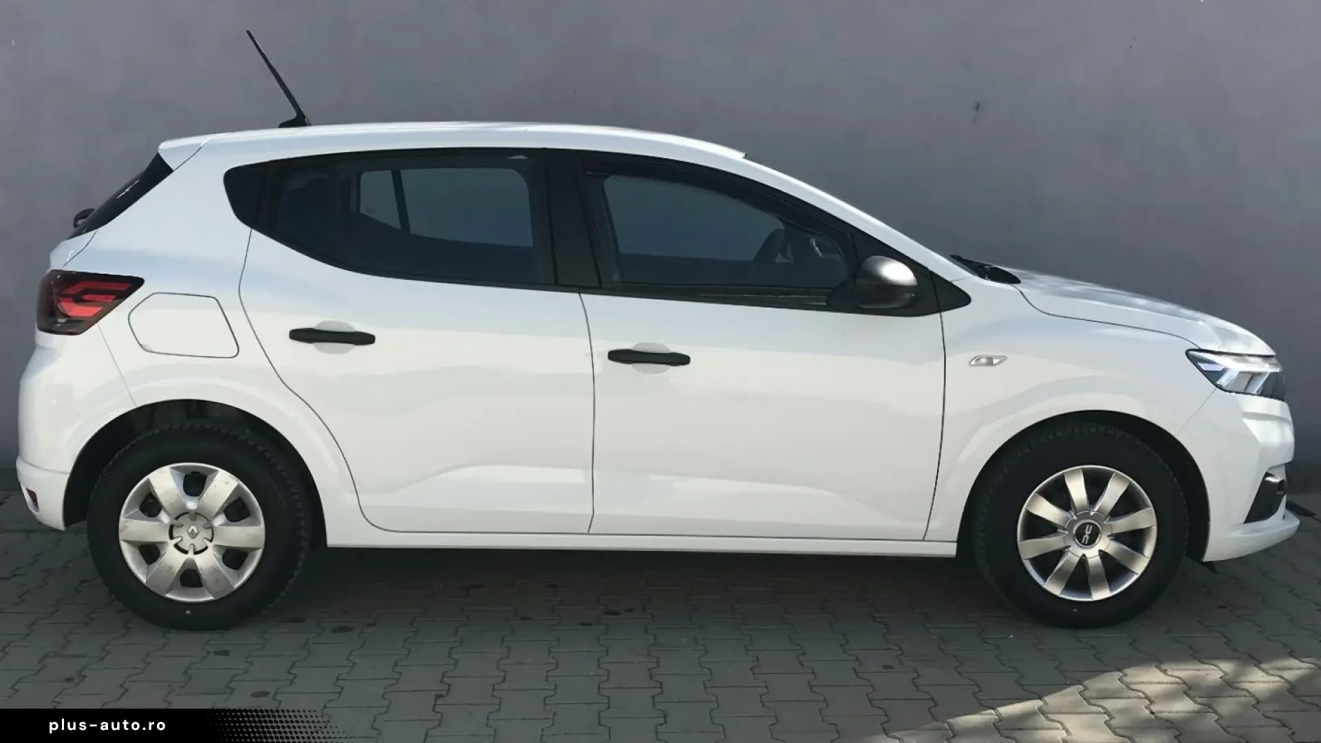 DACIA SANDERO III Essential  1.0 TCe 90