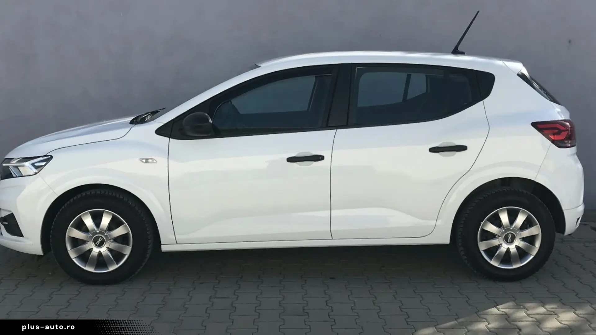 DACIA SANDERO III Essential  1.0 TCe 90