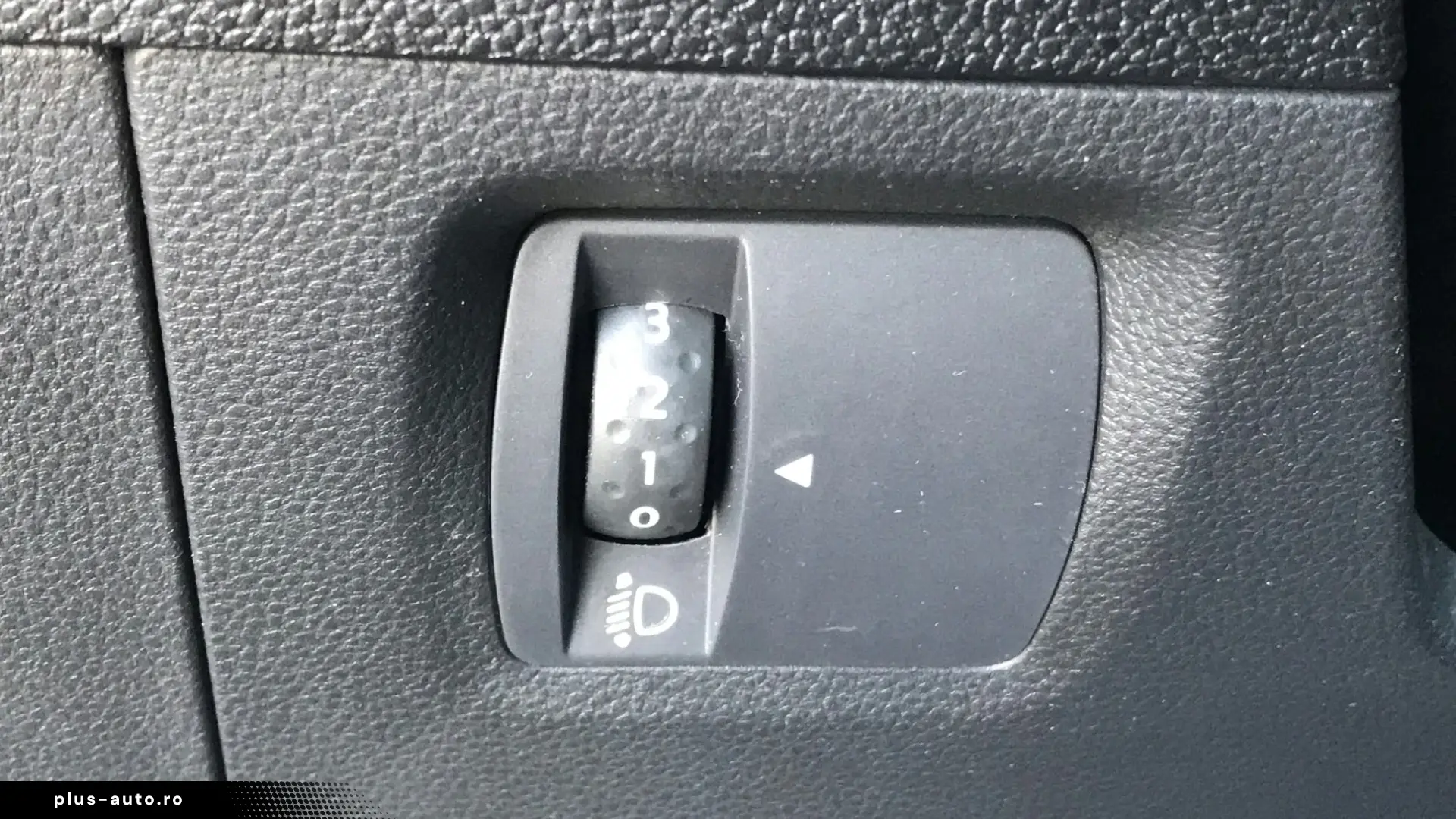DACIA SANDERO III Essential  1.0 TCe 90