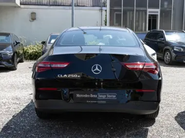 MERCEDES-BENZ CLA 250 e