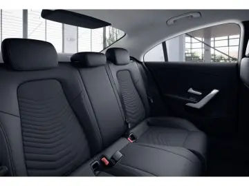 MERCEDES-BENZ CLA 250 e Coupé MLB Cam LED Navi Wide PTS SHZ