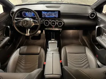 MERCEDES-BENZ CLA 250 e Progre WIDE LED KAM SPUR MBUX MOPF
