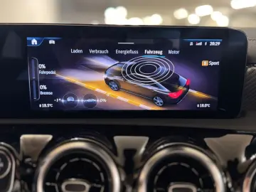 MERCEDES-BENZ CLA 250 e Progre WIDE LED KAM SPUR MBUX MOPF
