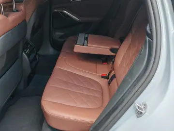 BMW X6 xDrive30d M Sport  Brooklyn gray