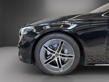 MERCEDES-BENZ E 450 4M AMG Adv. Plus Pano Digital Light 360