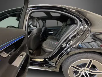 MERCEDES-BENZ E 450 4M AMG Adv. Plus Pano Digital Light 360