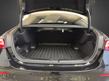 MERCEDES-BENZ E 450 4M AMG Adv. Plus Pano Digital Light 360