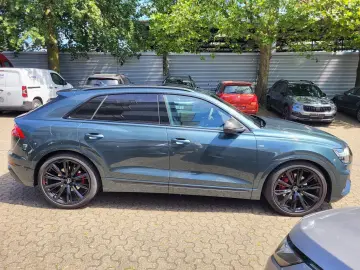 AUDI Q8 50 3.0 TDI S-Line Competition Plus HEADUP PAN