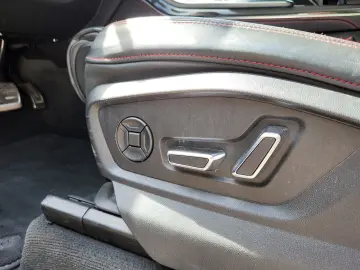 AUDI Q8 50 3.0 TDI S-Line Competition Plus HEADUP PAN