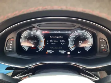 AUDI Q8 50 3.0 TDI S-Line Competition Plus HEADUP PAN
