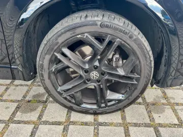 VW Tiguan 2.0 TDI 4Motion R-Line Black Style