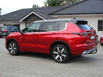 MITSUBISHI Plug-in Hybrid Outlander TOP (Inkl. AHK Wallbox)