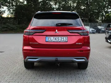 MITSUBISHI Plug-in Hybrid Outlander TOP (Inkl. AHK Wallbox)