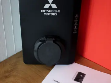 MITSUBISHI Plug-in Hybrid Outlander TOP (Inkl. AHK Wallbox)