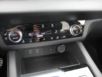 MITSUBISHI Plug-in Hybrid Outlander TOP (Inkl. AHK Wallbox)
