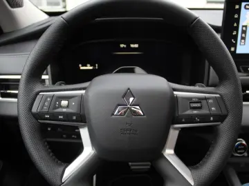 MITSUBISHI Plug-in Hybrid Outlander TOP (Inkl. AHK Wallbox)