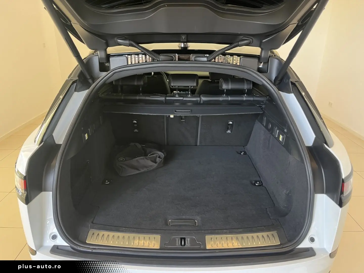 LAND ROVER Range Rover Velar P400e S HUD Panorama BlackPack