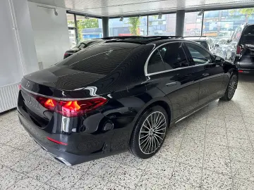MERCEDES-BENZ E 300 e AMG   Exklusiv NAV LEDER PSD D…