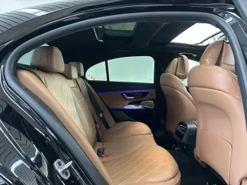 MERCEDES-BENZ E 300 e AMG   Exklusiv NAV LEDER PSD D…