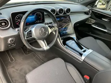 MERCEDES-BENZ C 400 e 4M Avantgarde Pano DigitalL Bu…