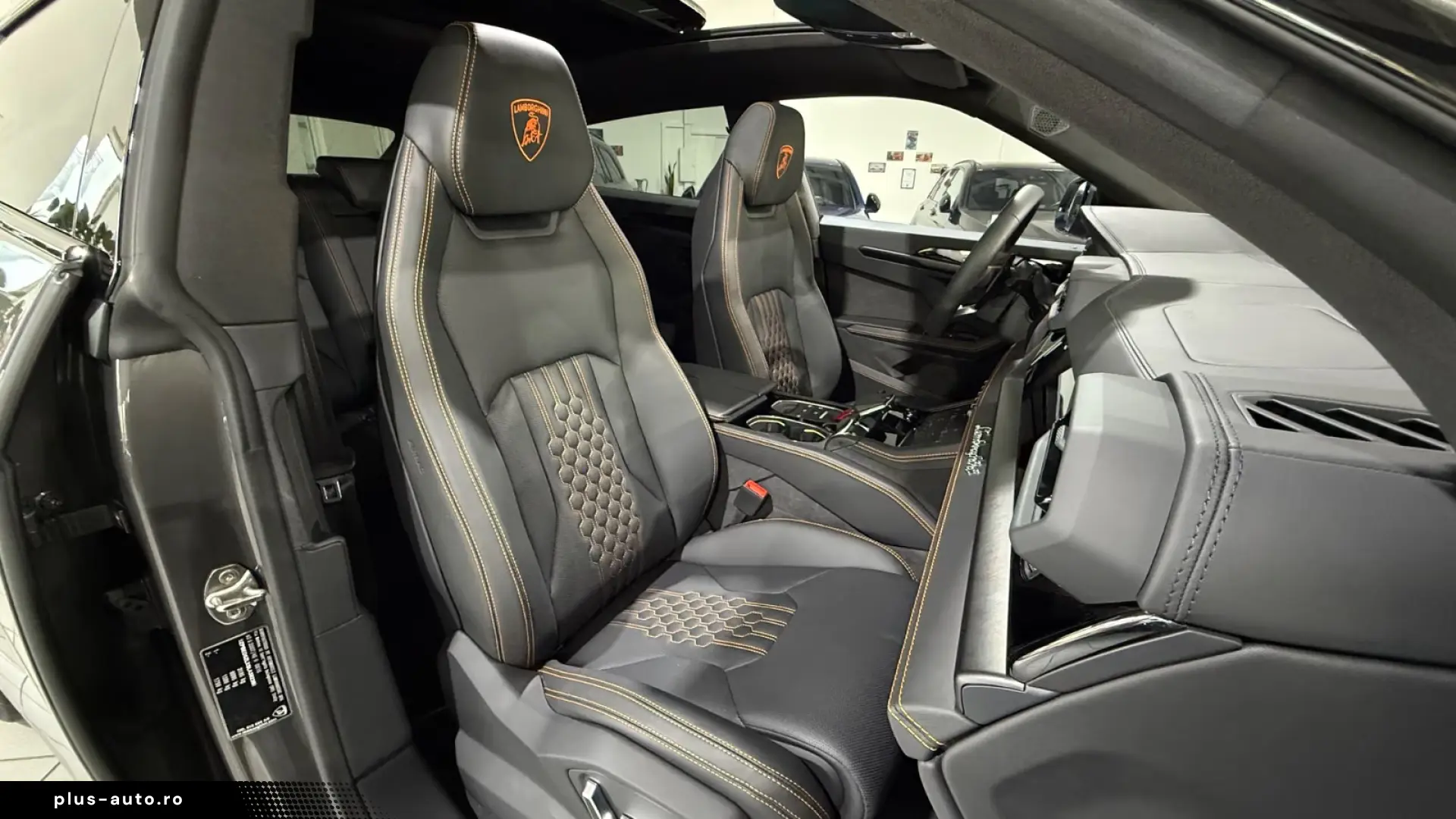 Lamborghini Urus SE   799 CP • &O 3D • PANO • HUD • MASSAGE