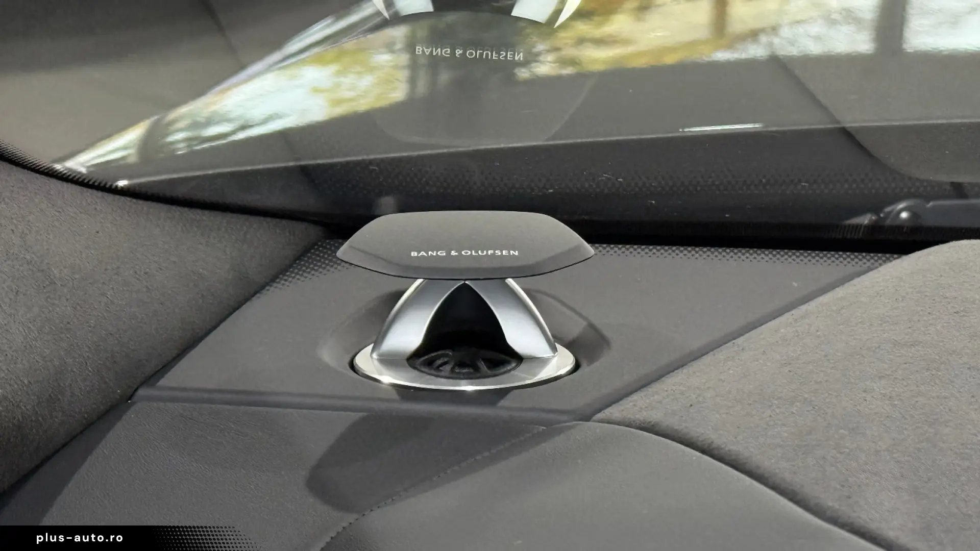 Lamborghini Urus SE   799 CP • &O 3D • PANO • HUD • MASSAGE