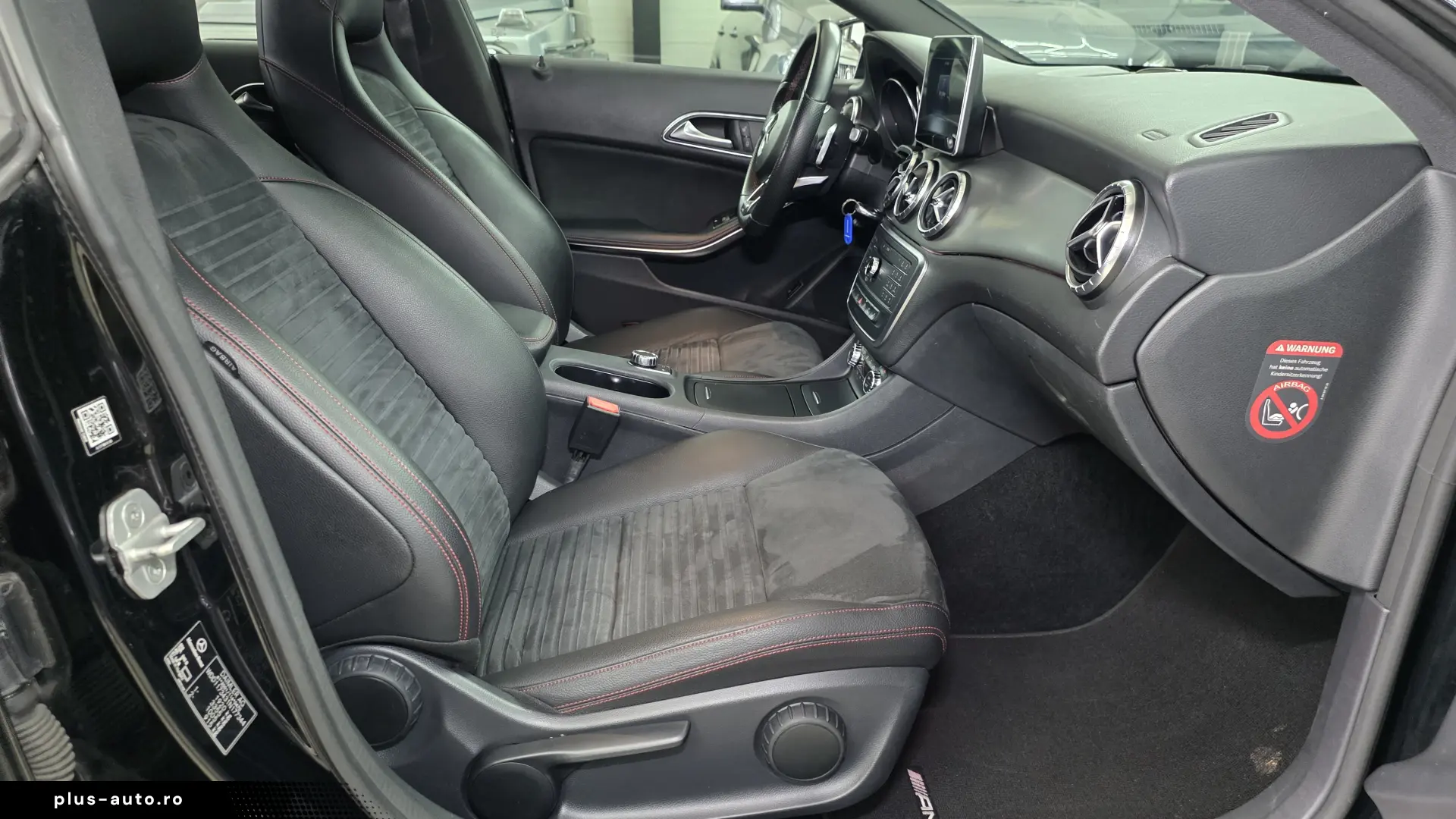 Mercedes CLA 200 AMG Alcantara Bixenon Jante 18 Service nou