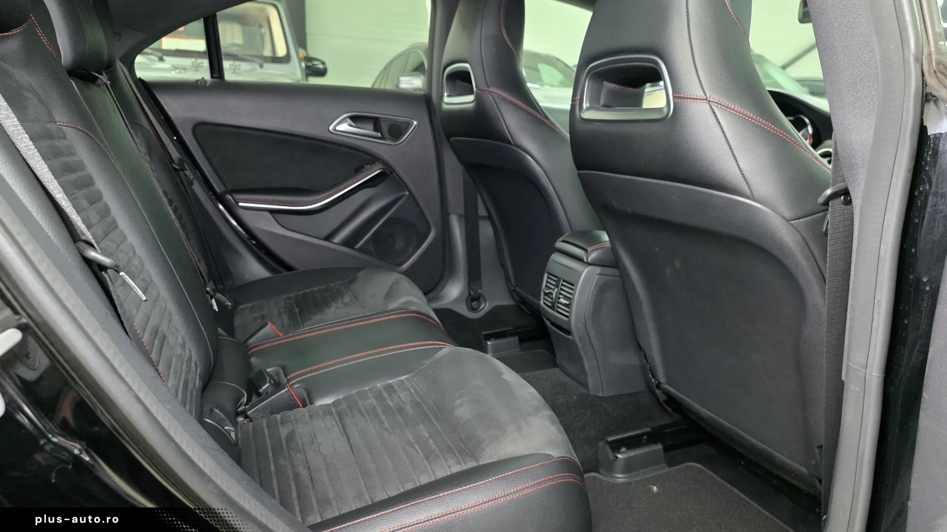 Mercedes CLA 200 AMG Alcantara Bixenon Jante 18 Service nou