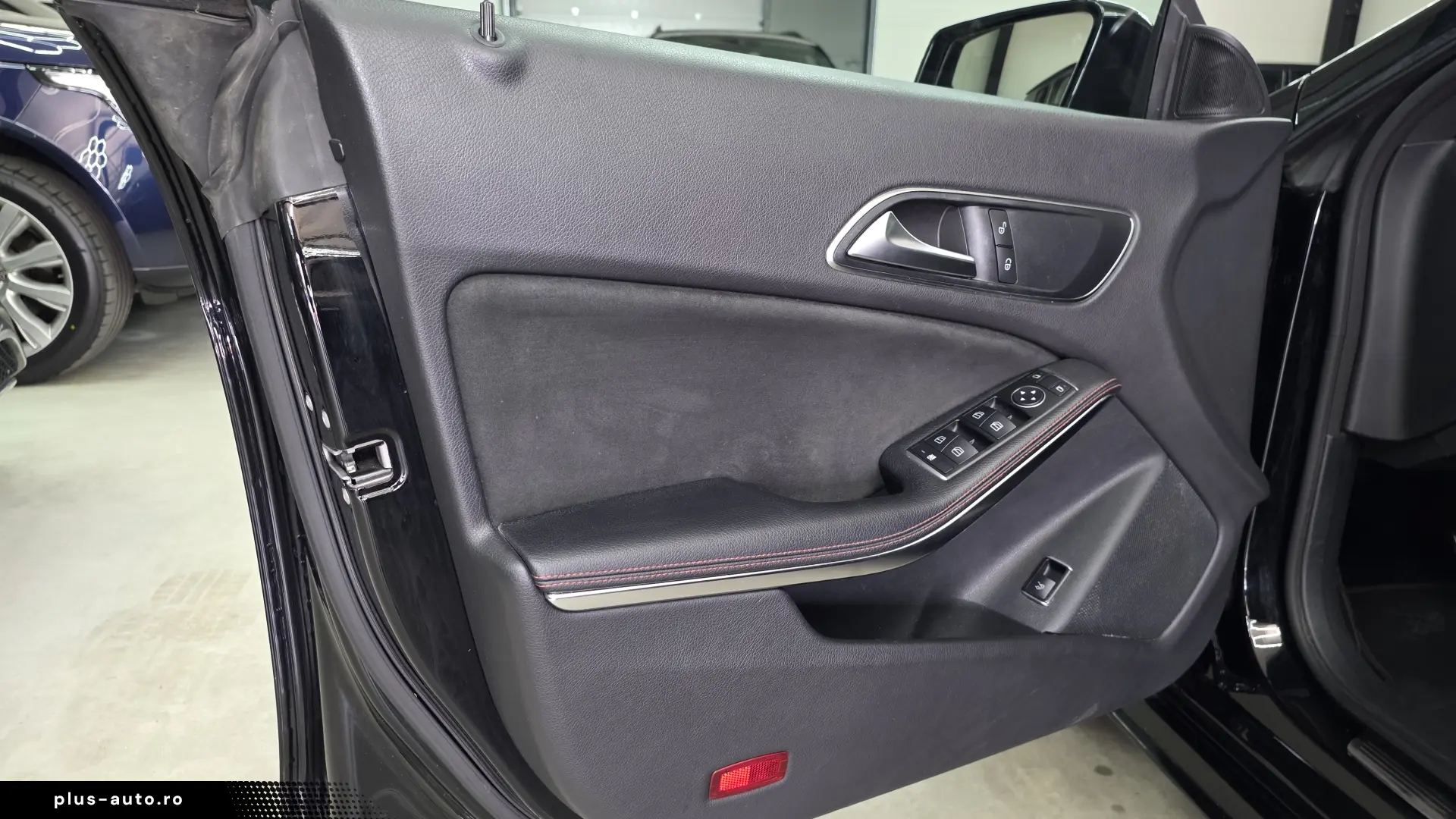 Mercedes CLA 200 AMG Alcantara Bixenon Jante 18 Service nou