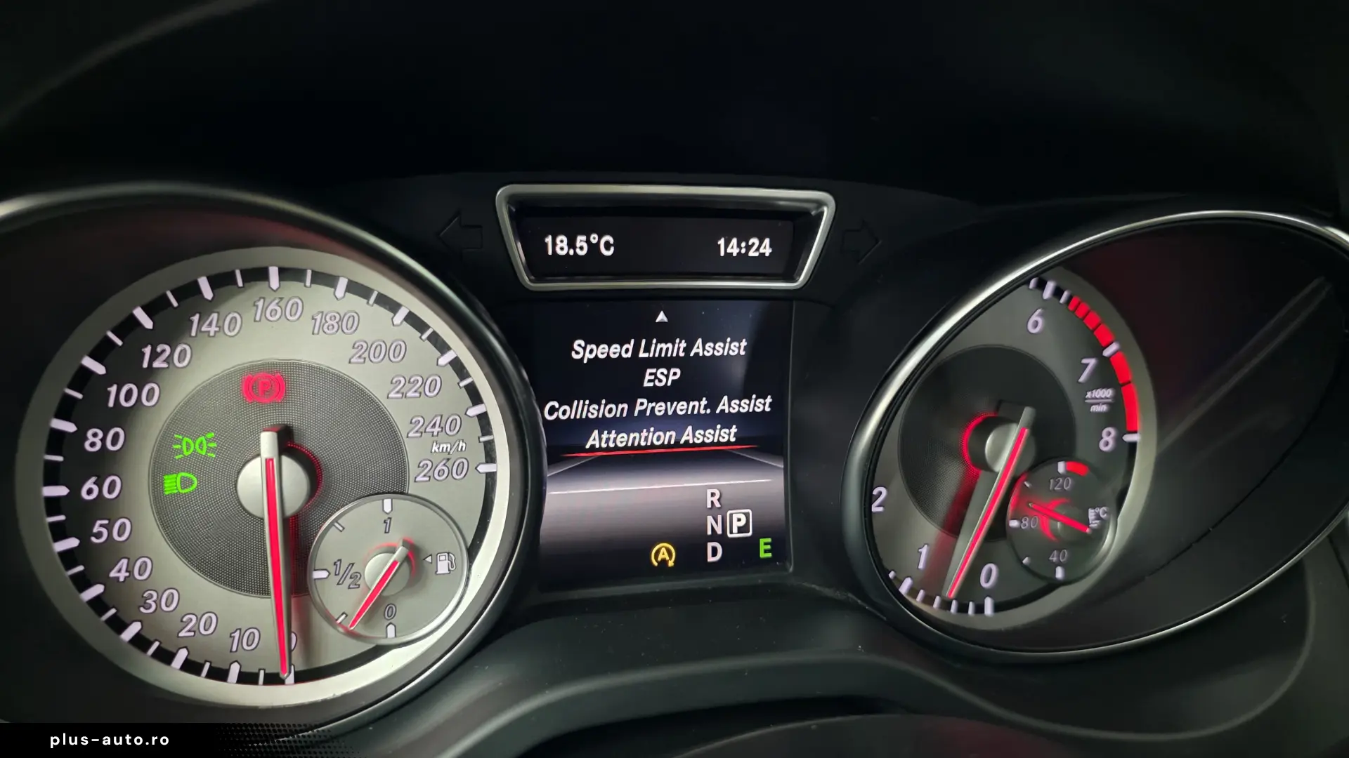 Mercedes CLA 200 AMG Alcantara Bixenon Jante 18 Service nou