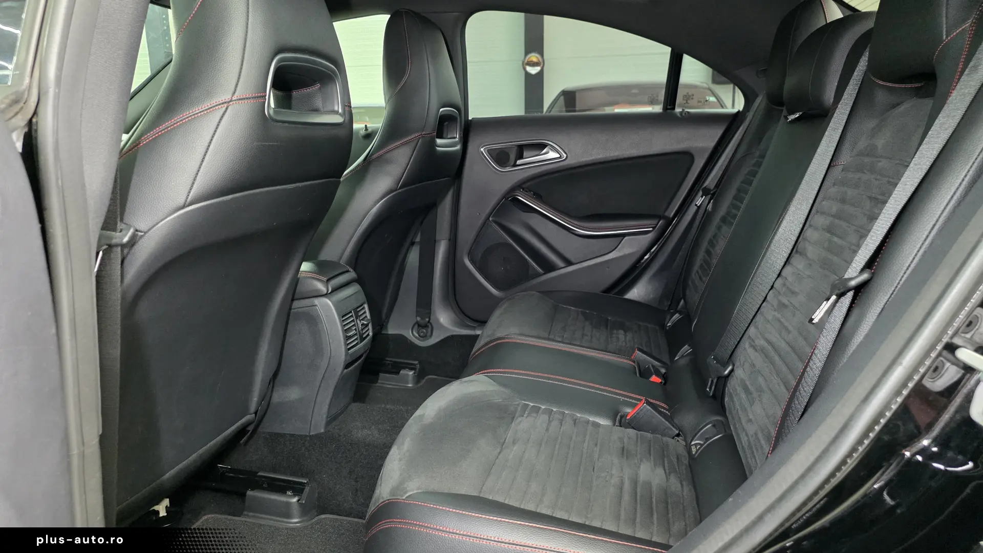 Mercedes CLA 200 AMG Alcantara Bixenon Jante 18 Service nou