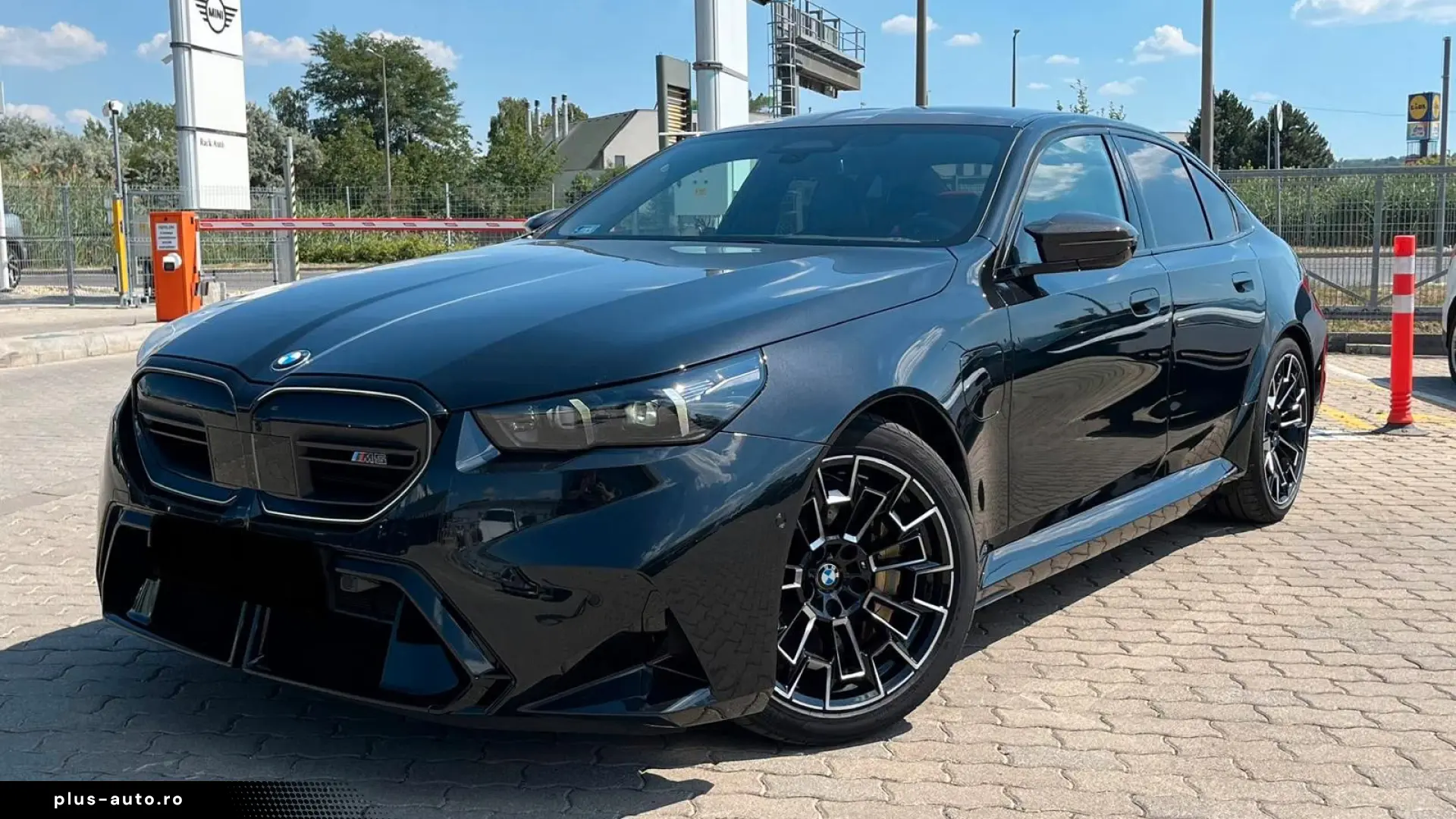 BMW M5 Plug-In Hybrid xDrive A