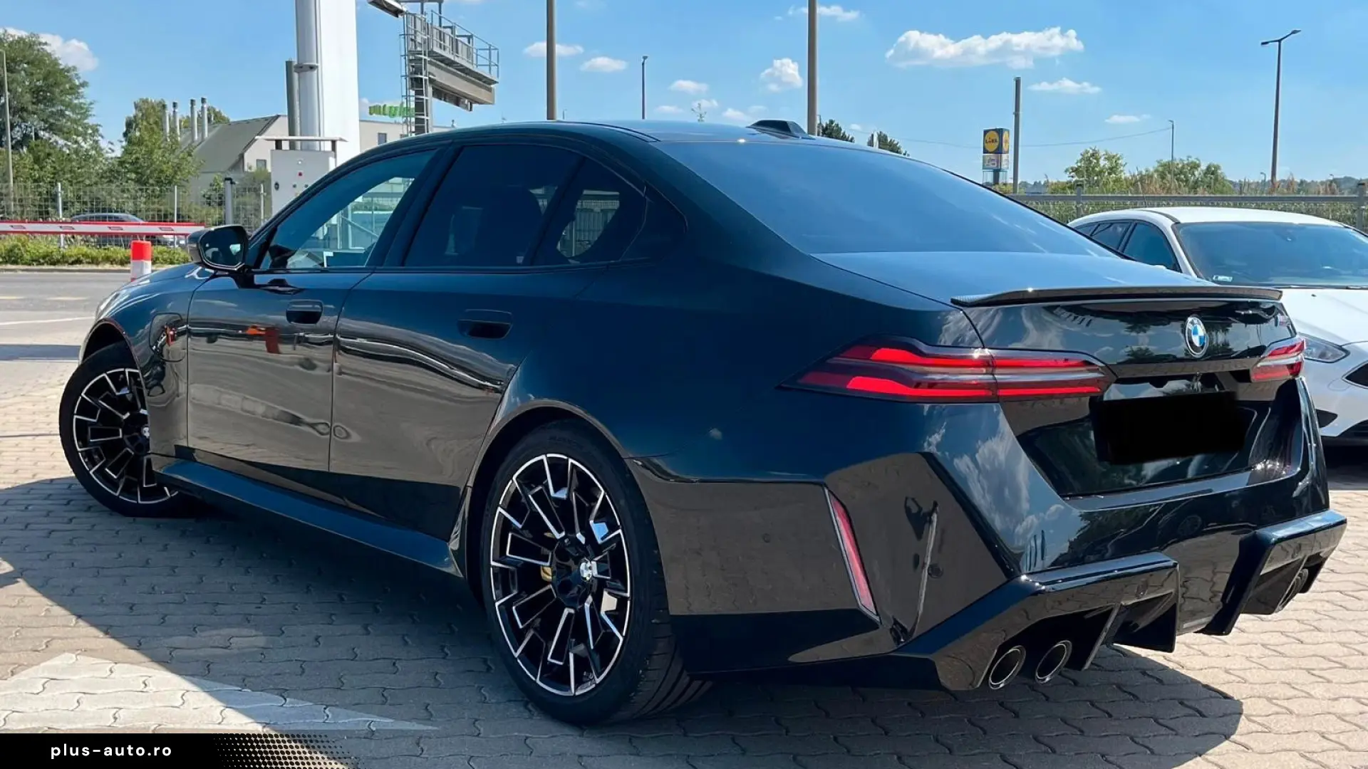 BMW M5 Plug-In Hybrid xDrive A
