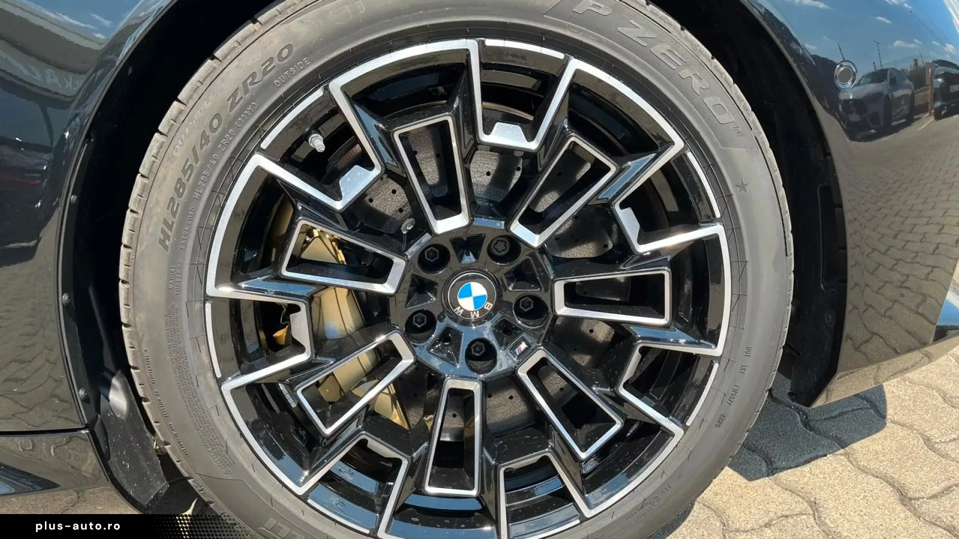 BMW M5 Plug-In Hybrid xDrive A