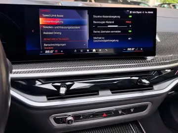 BMW X5 M60i xDrive  Pano HuD Carbon StHzg B&W
